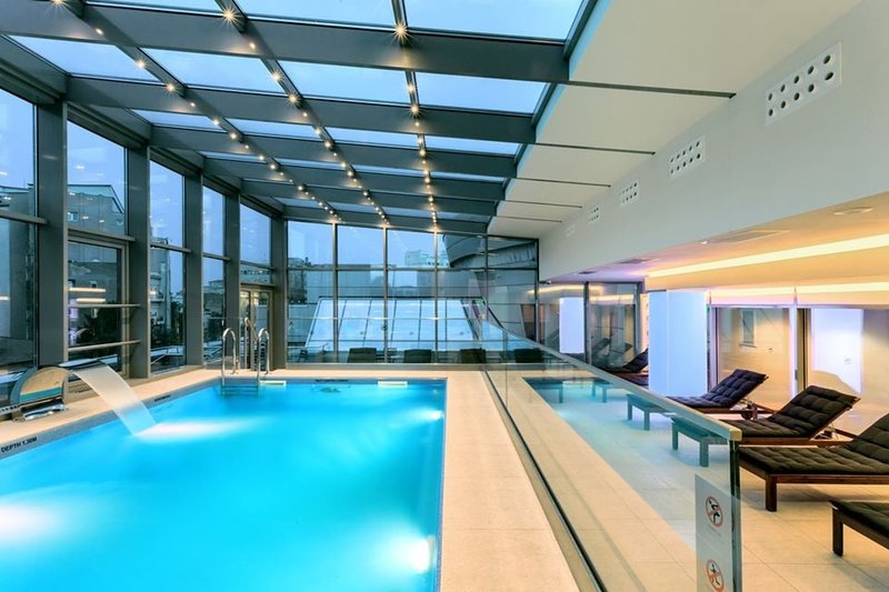 PoolCenter - Constructii si acoperisuri piscine